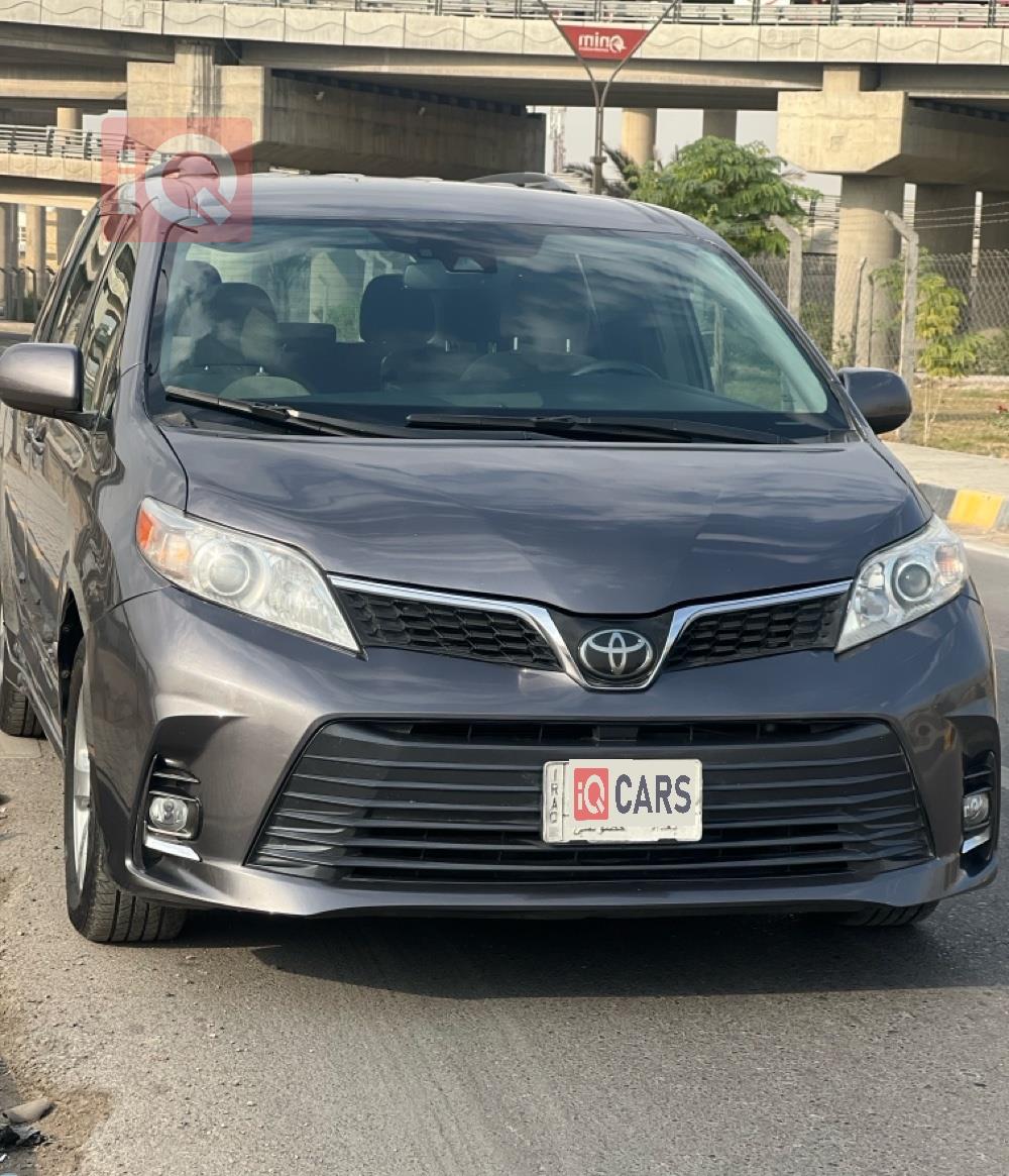 تويوتا سيينا